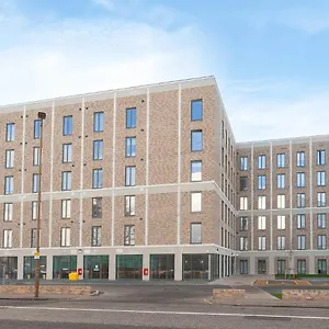Apartment Bright Modern And Private Bedrooms With Shared Kitchen At Straits Meadow Near Centre, Edinburgh